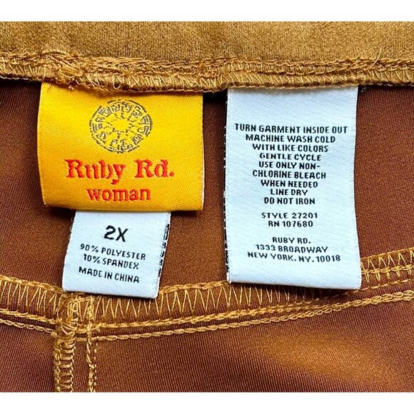 Ruby‎ Rd. Woman Faux Suede Pants Brown Stretch Pull-On Style Sz 2XL - Picture 3 of 4